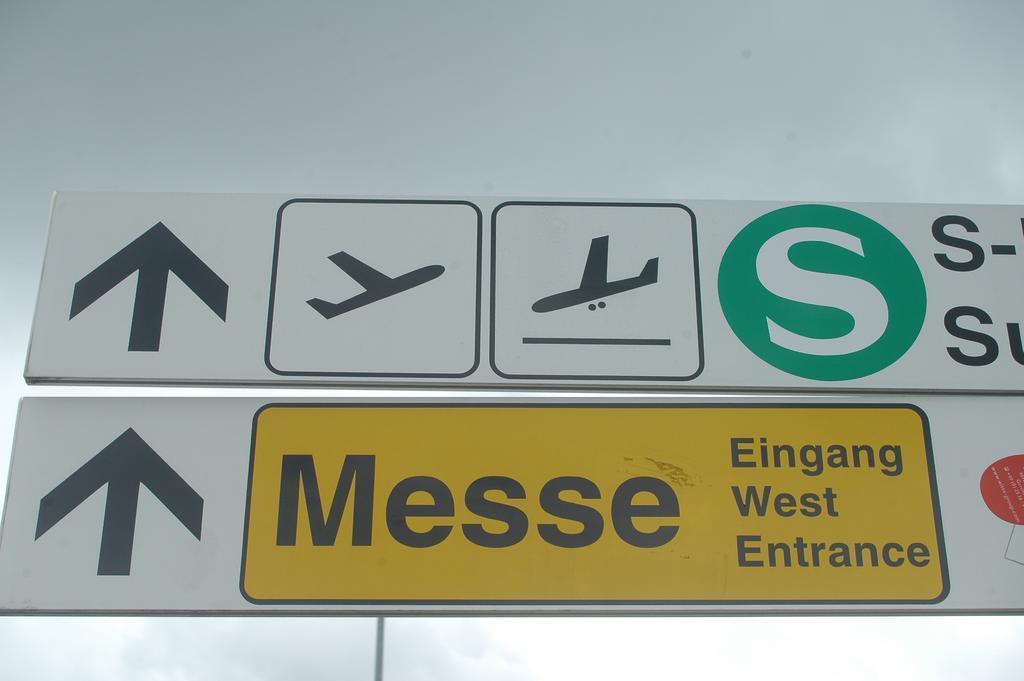 Messe & Airport Hotel Stuttgart Kültér fotó